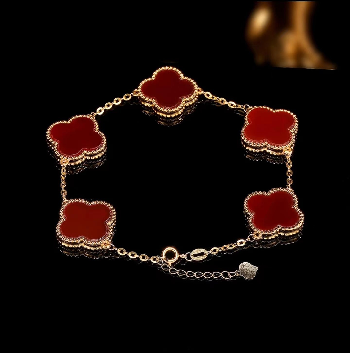 18K Gold Natural Red Agate Clover Bracelet GB003