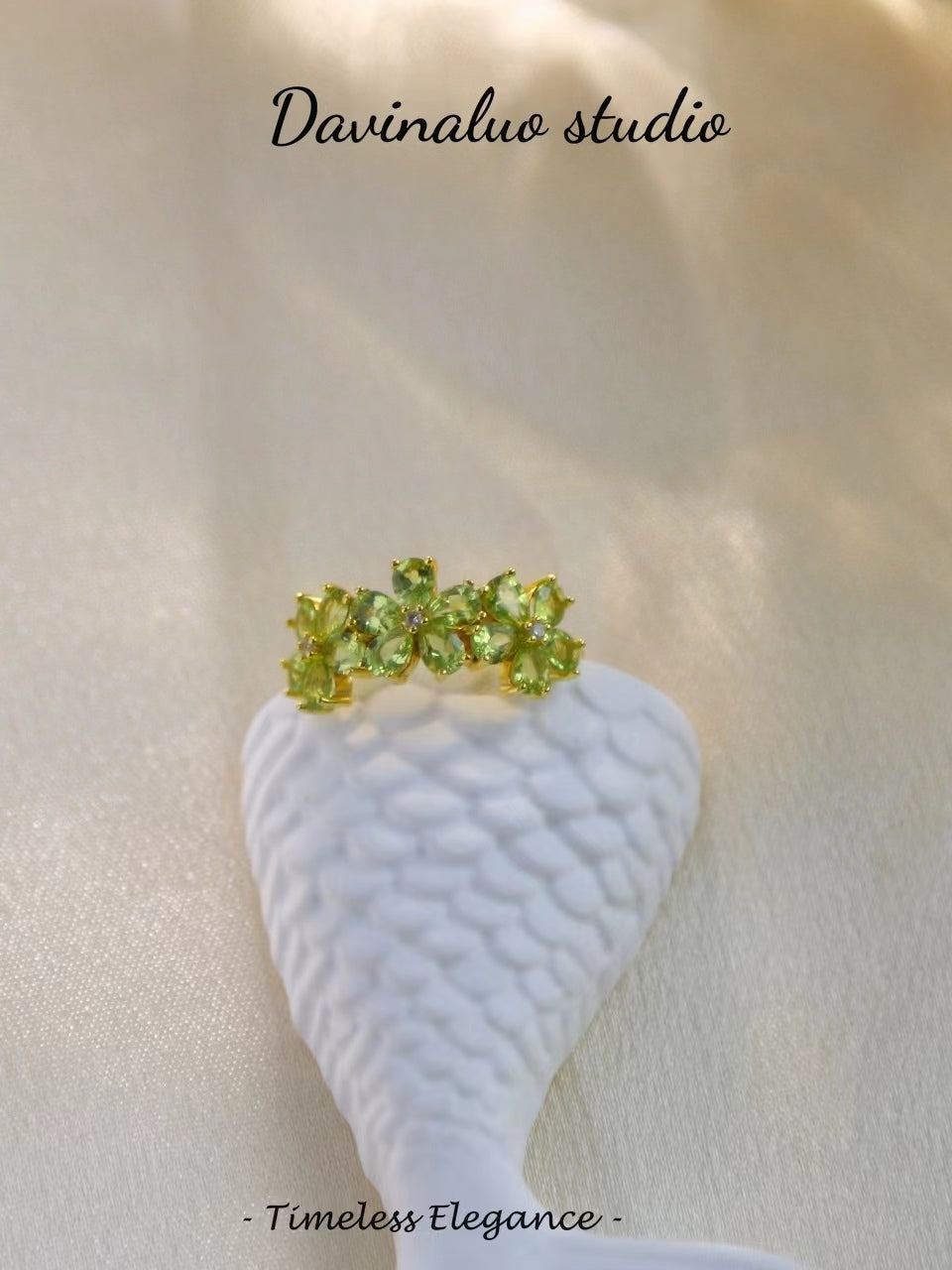 S925 Silver Peridot Flower Ring 04115182